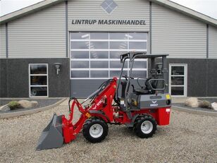 NEW HOLLAND  807 minicargadora