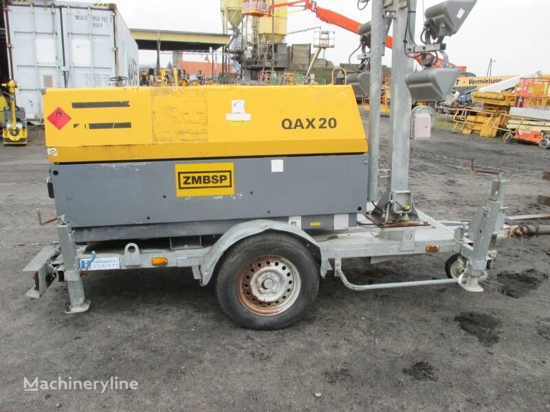 Atlas Copco QAX 20 torre de iluminación