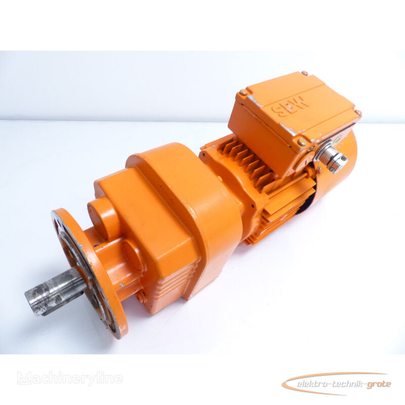 SEW Eurodrive RF27 DT71D4BMGTH Getriebemotor SN: 013020882401001 reductor